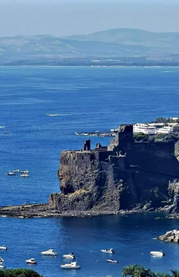 Appartement L'Isola E I Faraglioni House à Aci Trezza Extérieur photo